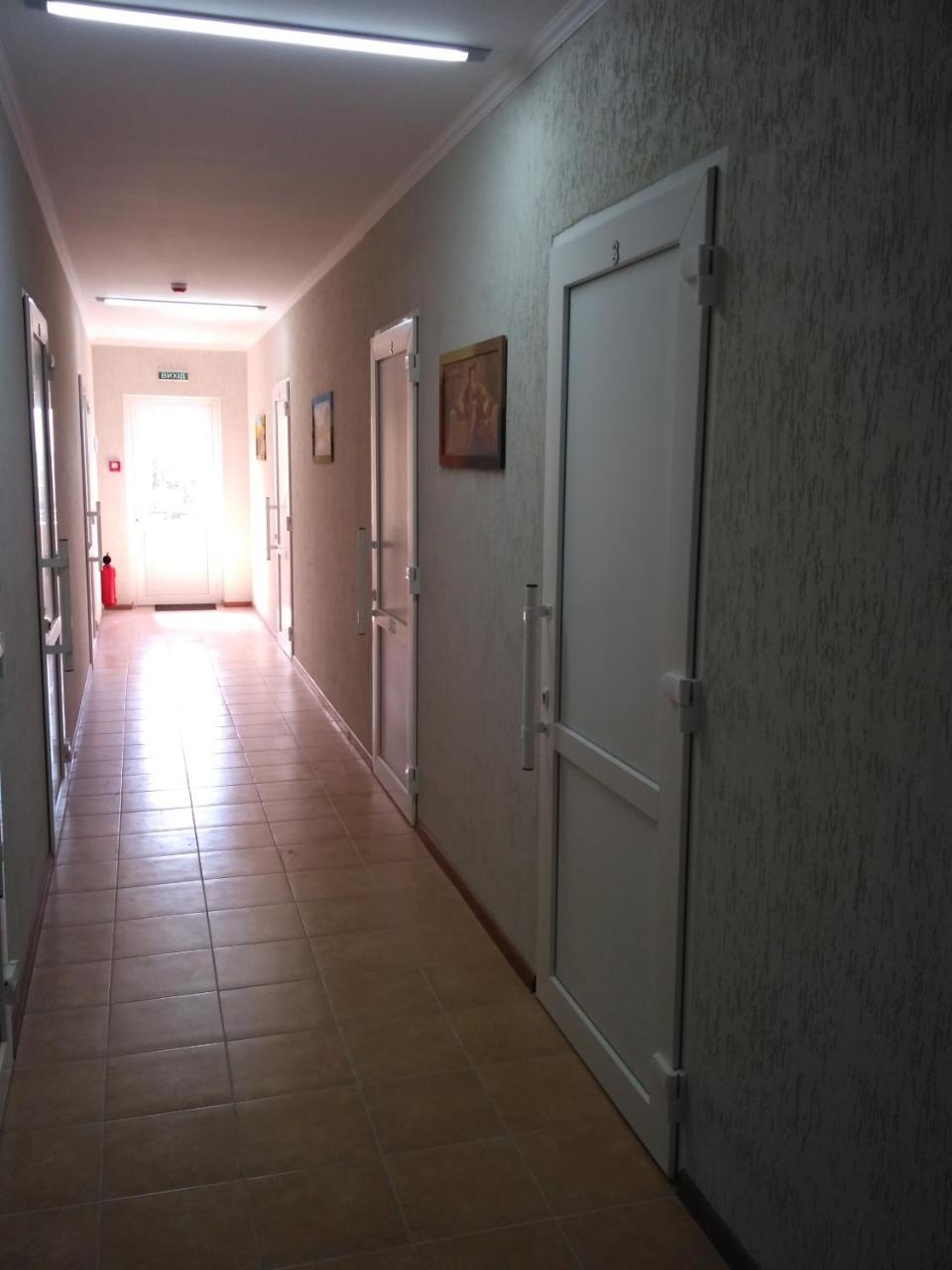 Motel Lutsk Exterior photo